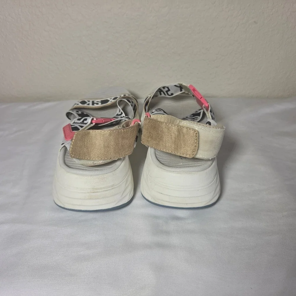 Skechers Max Cushioning Ultra Go Strappy Sandals Womens 8 White Black Pink SKX